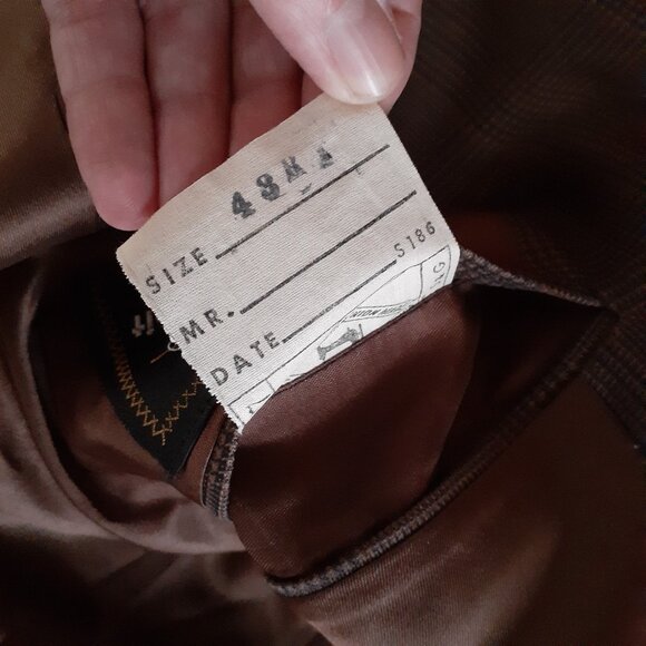 Vintage Brown Plaid Suit Jacket and Matching Vest Size 43 - Picture 9 of 14